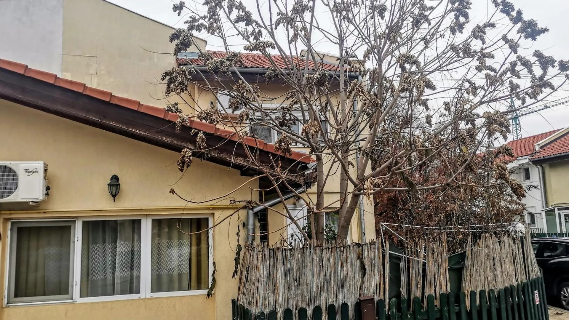 House With A Garden In Pipera Villa Bucharest
