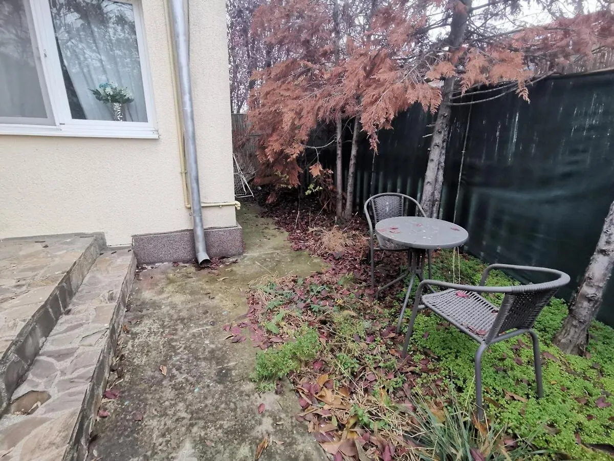 House With A Garden In Pipera Βίλα Βουκουρέστι 0*,  Ρουμανία
