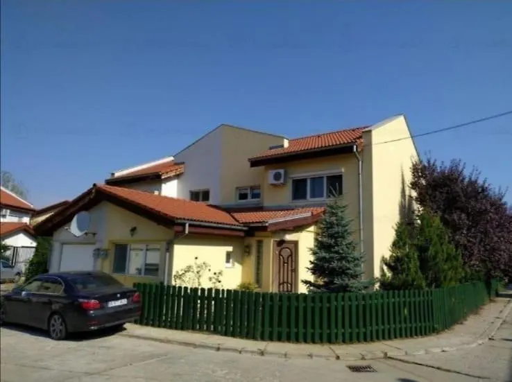 House With A Garden In Pipera Villa Bucharest 0*,